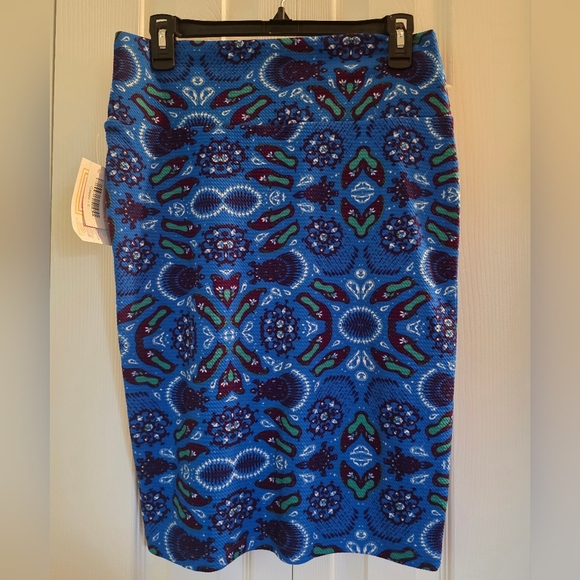 LuLaRoe Cassie Skirt - Picture 1 of 2